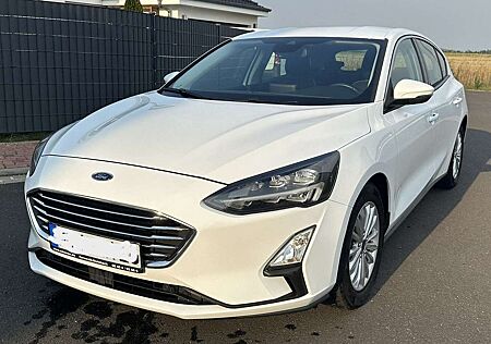 Ford Focus 2.0 EcoBlue Start-Stopp-System Aut. TITANIUM