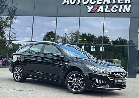 Hyundai i30 1.0 T-GDI Hybrid Trend 2.H/NAV/MFL/SHZ/R-CAM