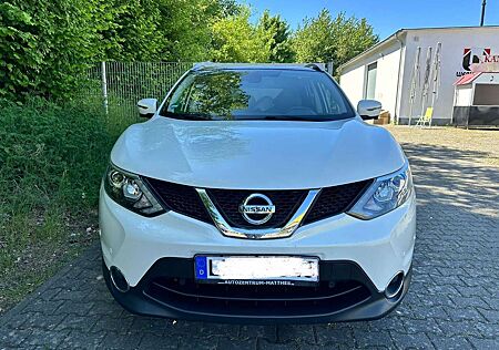Nissan Qashqai Tekna Navi Panorama Leder Sitzheizung