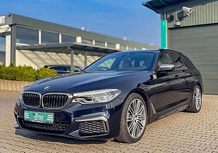 BMW M550 d xDrive R.CAM AHK NAVI LEDER SHZ 4-ZONEN