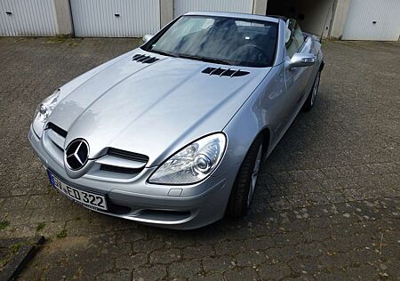 Mercedes-Benz SLK 200