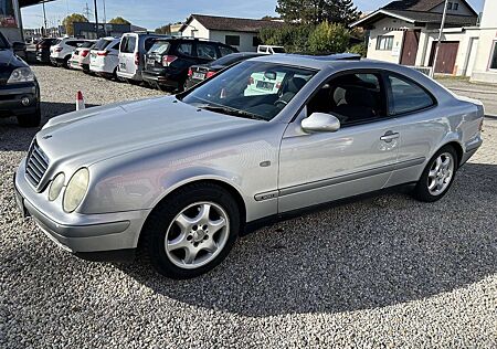 Mercedes-Benz CLK 200 Automatik Klima Tempomat D4