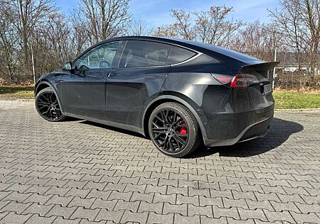 Tesla Model Y Performance Dual Motor AWD