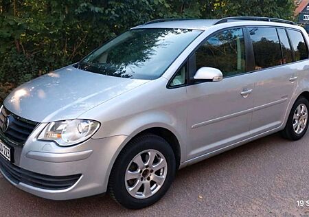 VW Touran Volkswagen +1.9+TDI+Freestyle