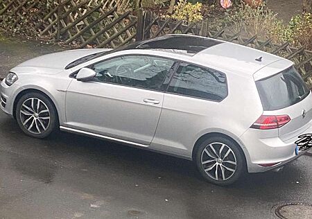 VW Golf Volkswagen 1.4 TSI BlueMotion Technology Cup