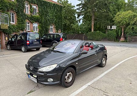 Peugeot 206 2.0 Cabriolet CC Platinum/Leder/Navi/Tüv neu