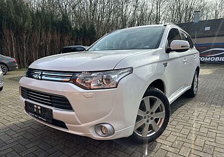 Mitsubishi Outlander PHEV Plus 4WD*AUTOM./MFL/NAVI/TÜV NEU*