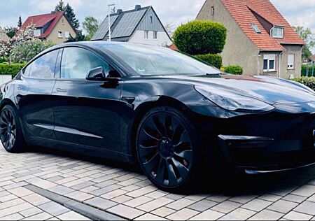 Tesla Model 3 Langstreckenbatt. Allradantrieb Dual Motor