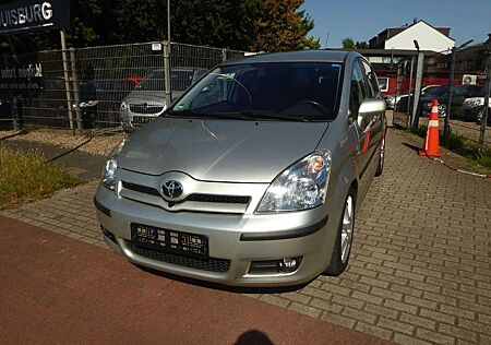 Toyota Corolla Verso 1.8 Executive/ 7 Sitzer/Automatik