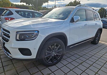 Mercedes-Benz GLB 220 d 4M NAVI LED MEMORY PANO CAMERA AHK