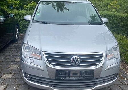 VW Touran Volkswagen 2.0 TDI DPF DSG Highline