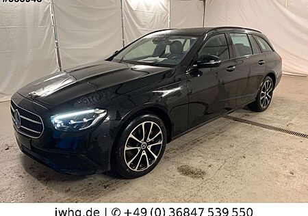 Mercedes-Benz E 220 Avantgarde Nightpaket Distronic Memory 18"