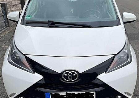 Toyota Aygo (X) gebraucht kaufen Toyota Aygo (X) Wave Relax Garantie