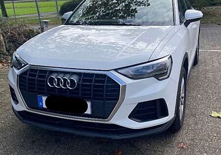 Audi Q3 TFSI 35