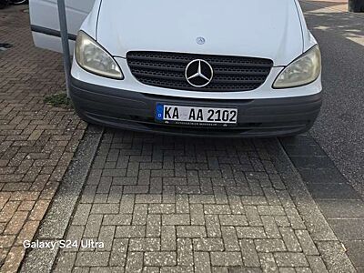 Mercedes-Benz Vito 111 CDI Lang Mixto (Lkw)
