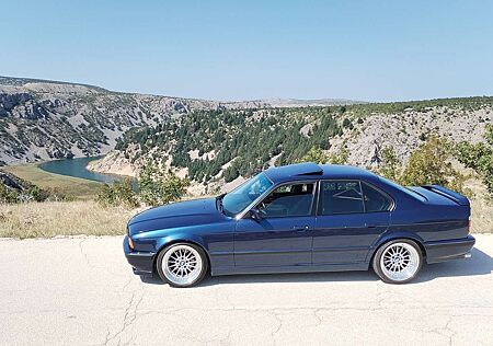 BMW 525i 525 24V