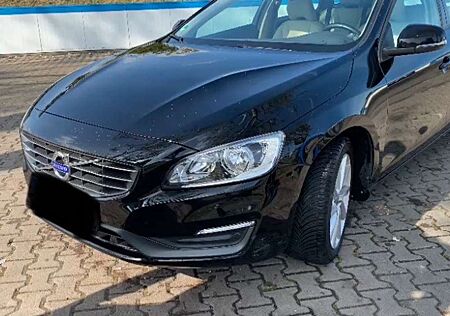 Volvo V60 D4 Geartronic Momentum