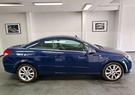 Opel Astra 1,8 Cosmo Cabrio Klima Teilleder