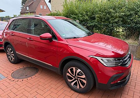 VW Tiguan gebraucht kaufen VW Tiguan Volkswagen 1.4 eHybrid OPF DSG ACTIVE