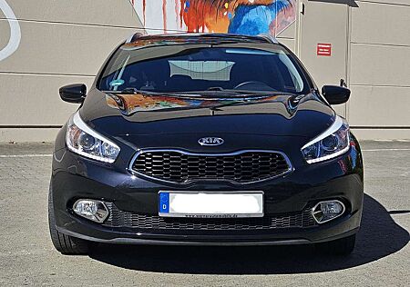 Kia XCeed Ceed SW / cee'd SW Ceed 1.4 CVVT SW Fifa World Cup Edition