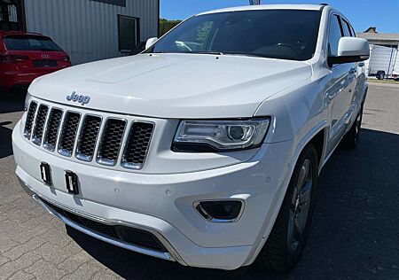 Jeep Grand Cherokee 3.0 CRD Overland DVD RSE Pano Key Leder RFK LED