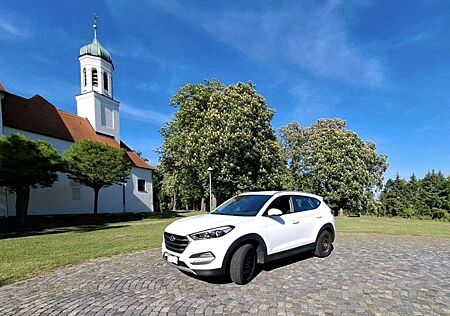 Hyundai Tucson blue 1.6 GDi 2WD Advantage