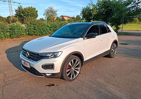 VW T-Roc Volkswagen Sport, AHK, 8 f. ber. Navi, App-Con., Kamera