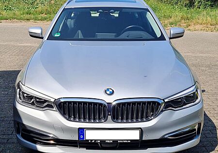 BMW 530 d xDrive Touring Luxury Line