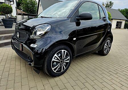 Smart ForTwo Top Zustand! TÜV neu! Scheckheft gepflegt