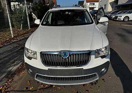 Skoda Superb Elegance 4x4 2.0/DSG/Pano.