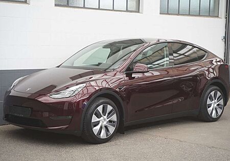 Tesla Model Y Long Range AWD *Matrix-LED*