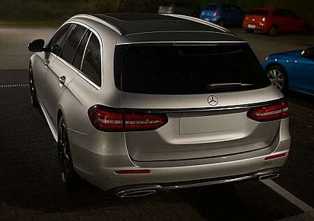 Mercedes-Benz E 220 d T 9G-TRONIC Night Edition