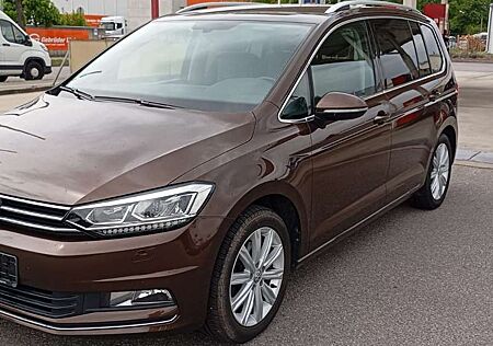 VW Touran Volkswagen Highline 7 SITZE AHK LED