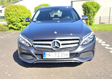 Mercedes-Benz C 220 T BlueTec / d (205.204) mit MB Junge Sterne