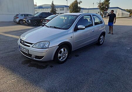 Opel Corsa 1.2 Twinport Van