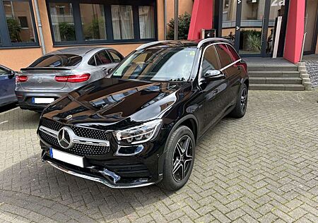 Mercedes-Benz GLC 300 de 4Matic 9G-TRONIC AMG Line