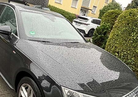 Audi A4 quattro 2.0 TDI S tronic