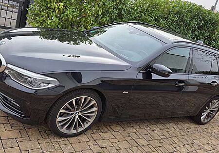 BMW 540i 540 xDrive Touring Aut. Sport Line