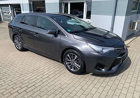 Toyota Avensis Business Edition 1,8 Xenon Temp. Shzg