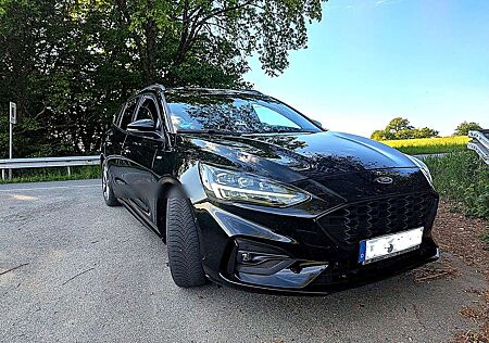 Ford Focus Turnier 1.5 EcoBoost ST Line