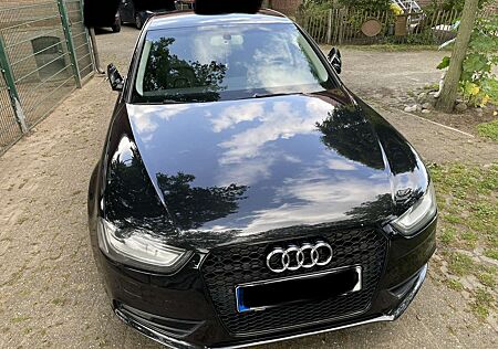 Audi A4 3.0 TDI DPF quattro S tronic Attraction Sport