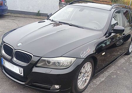 BMW 320d 320 xDrive DPF Touring