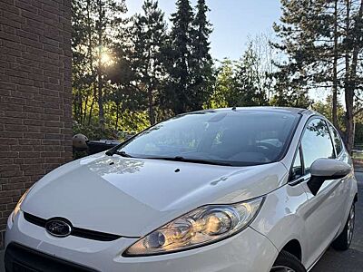 Ford Fiesta 1.25 Titanium TÜV Neu Zahnriemen ALU Klima