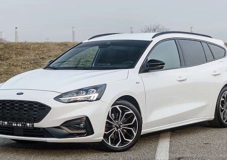 Ford Focus SW 2.3i 16v EcoBoost ST 280 Ps
