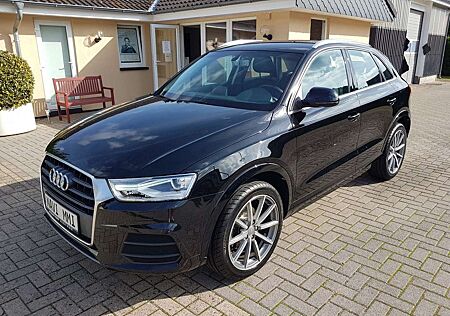 Audi Q3 Sport NAVI LED XENON ALU 19"