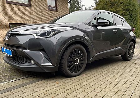 Toyota C-HR 1.8-l-VVTi Hybrid Team Deutschland