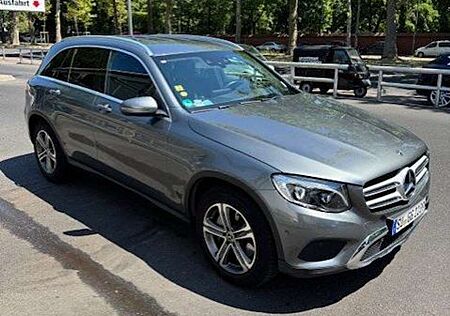 Mercedes-Benz GLC 220 d 4Matic 9G-TRONIC