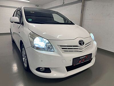 Toyota Verso 1.8 Verso Edition Panorama/PDC/Temp/Alu/Klimaaut