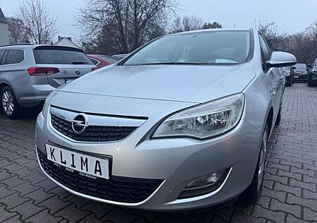 Opel Astra J Lim. 5-trg. Selection