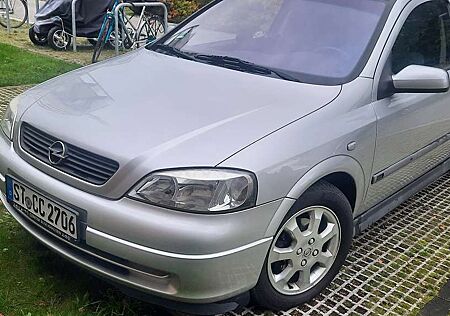 Opel Astra 1.6 Selection